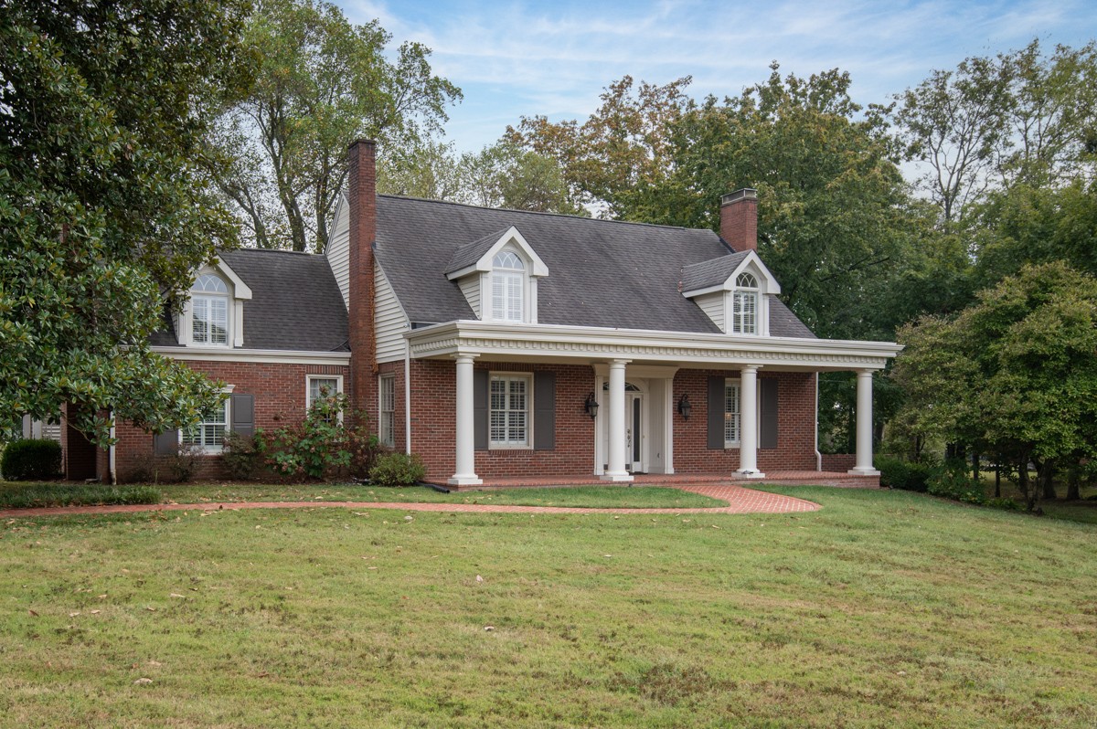1201 Nashville Pike Gallatin TN 37066