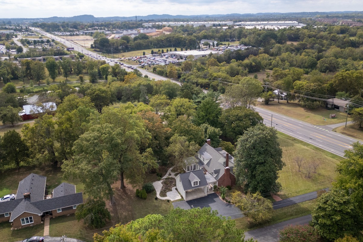 1201 Nashville Pike Gallatin TN 37066