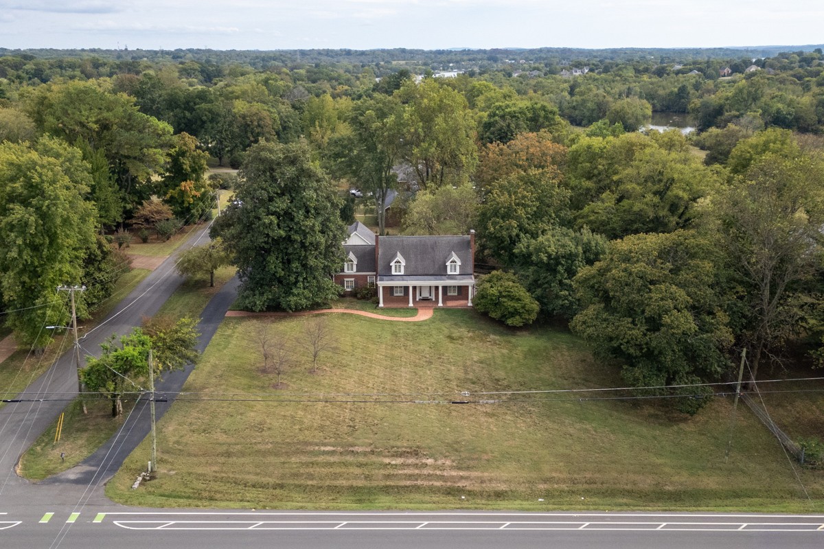 1201 Nashville Pike Gallatin TN 37066