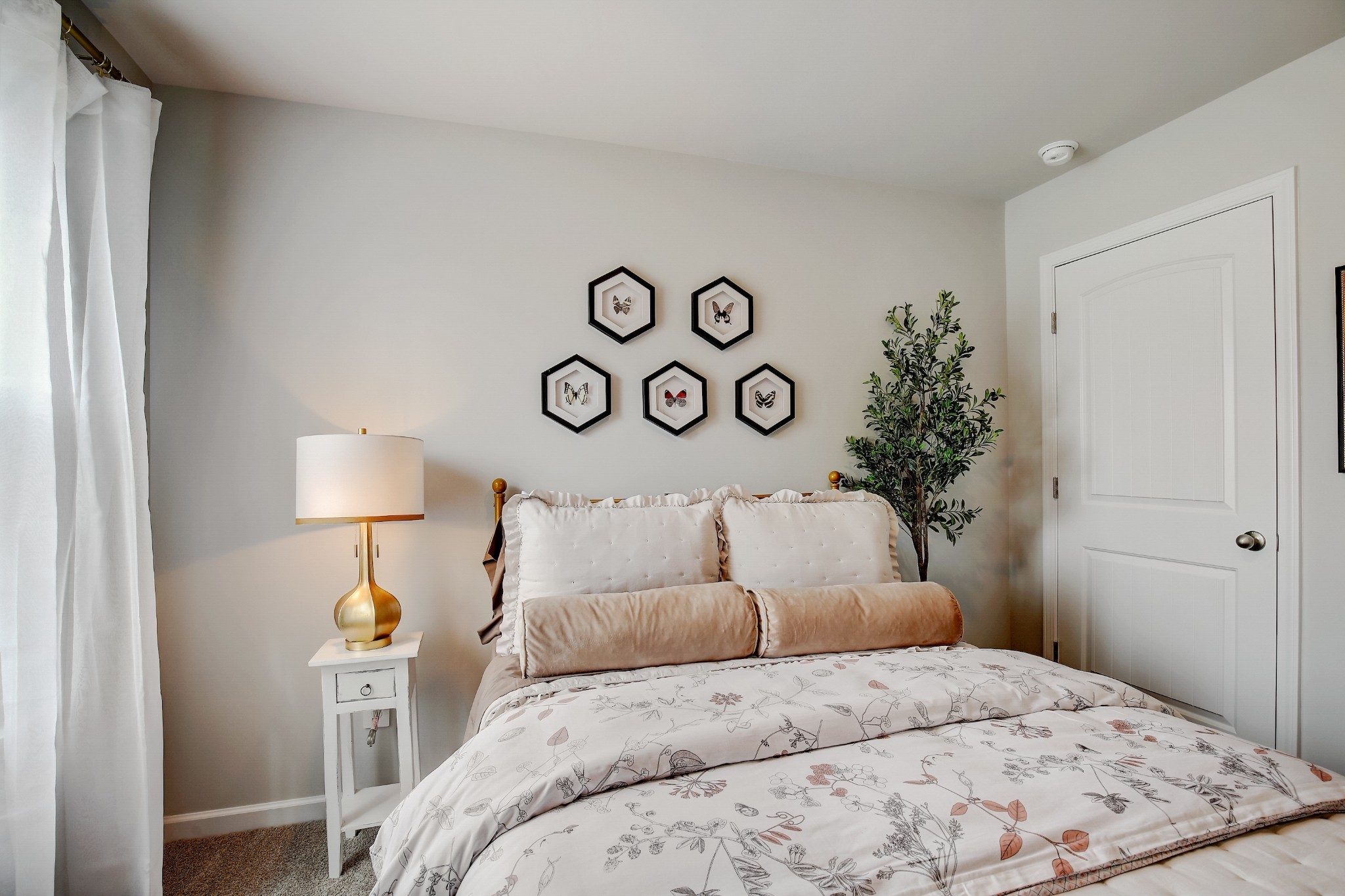 2275 Harlequin Point Lebanon TN 37090