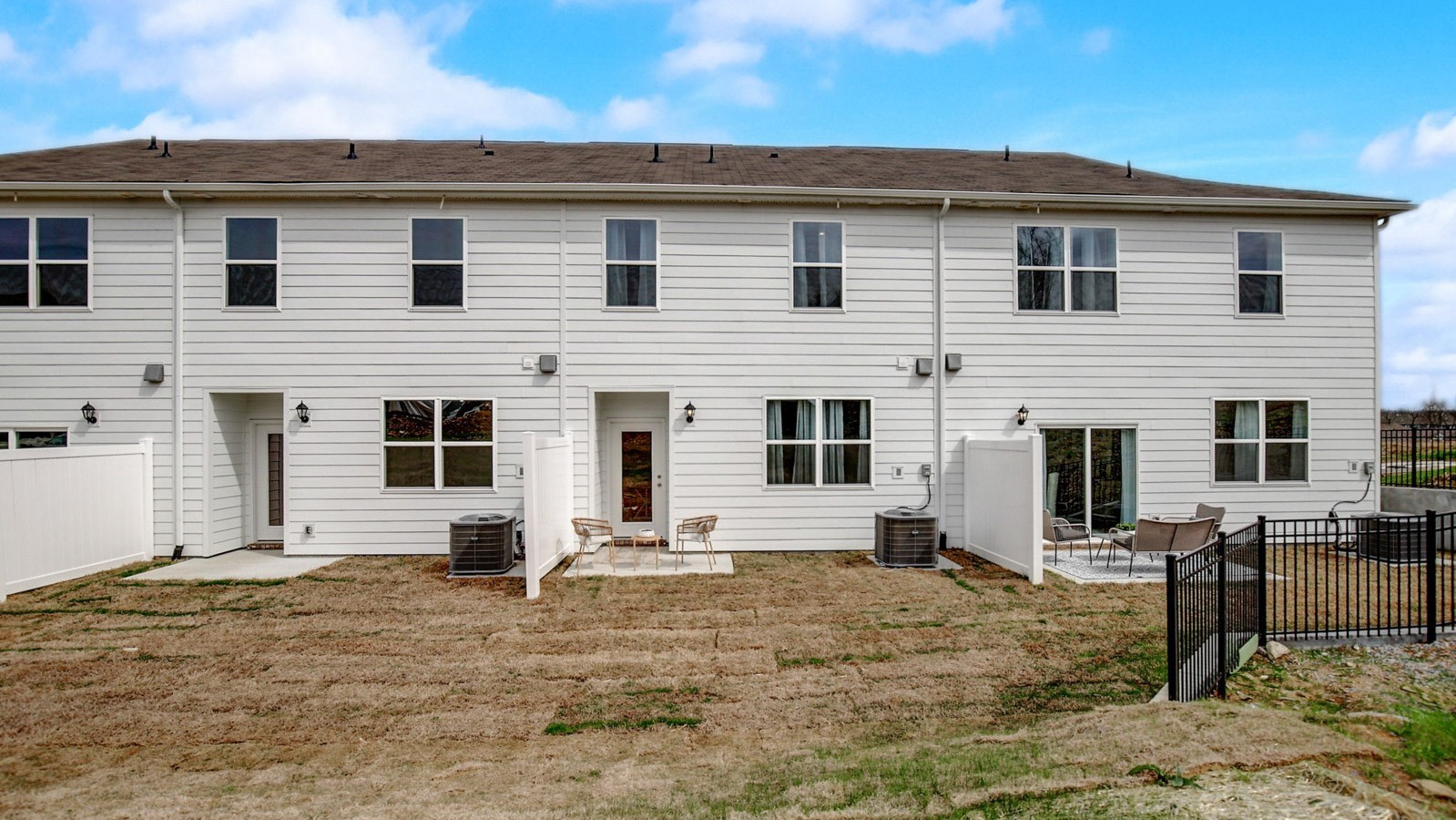 2275 Harlequin Point Lebanon TN 37090