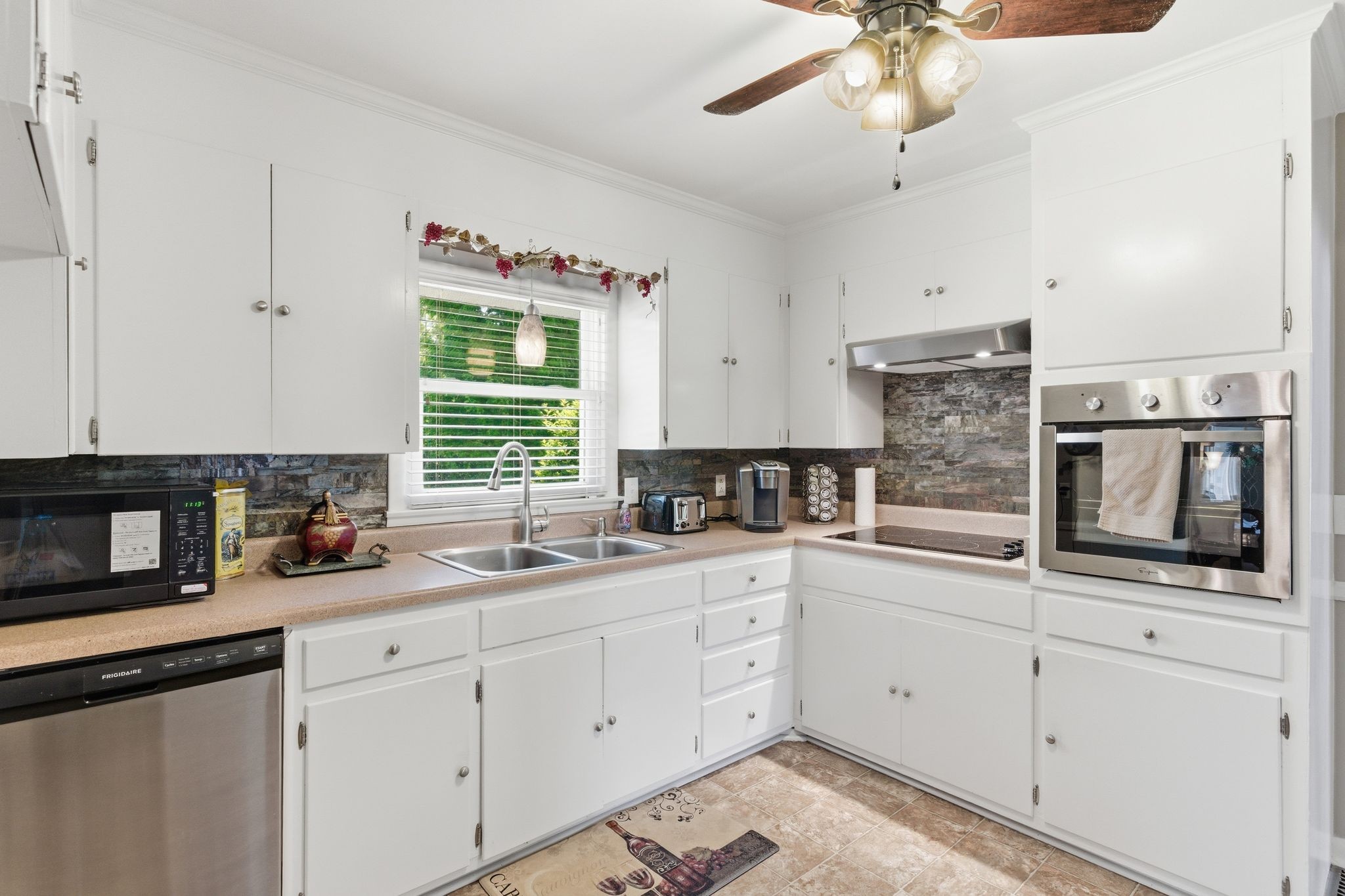 2678 Highway 41, S Greenbrier TN 37073