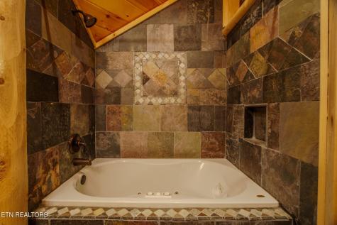 431 Thomas Loop Road Sevierville TN 37876