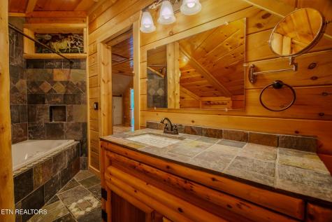 431 Thomas Loop Road Sevierville TN 37876