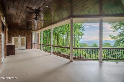 431 Thomas Loop Road Sevierville TN 37876