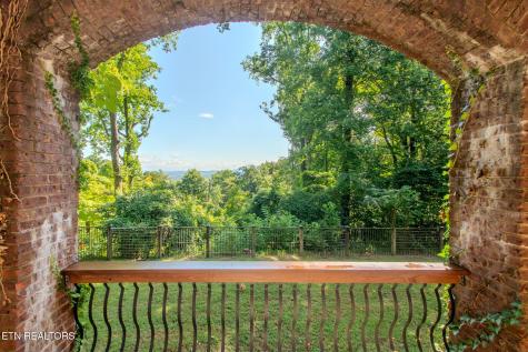 431 Thomas Loop Road Sevierville TN 37876