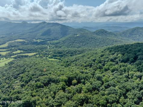 431 Thomas Loop Road Sevierville TN 37876