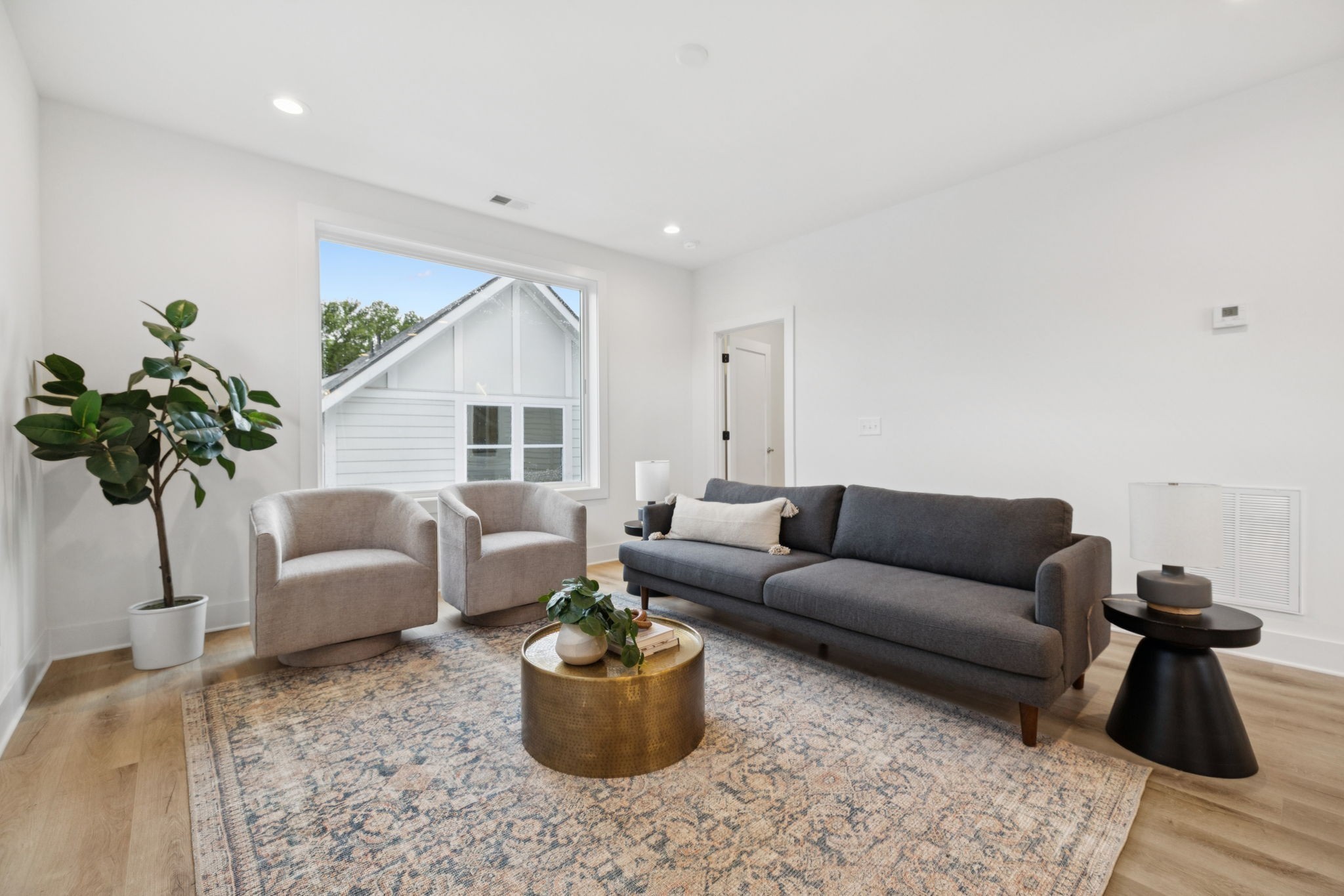 1117B Chester Avenue Nashville TN 37206