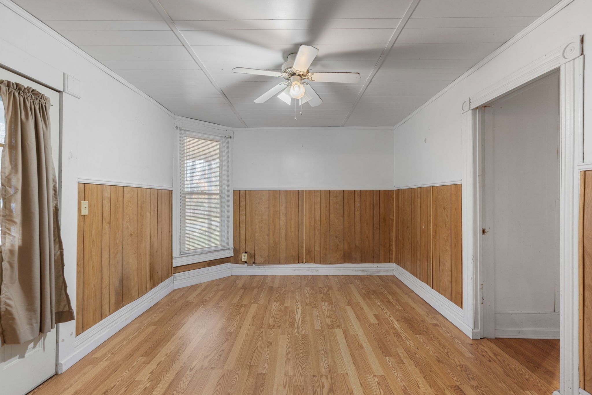 208 S Russell Street Portland TN 37148