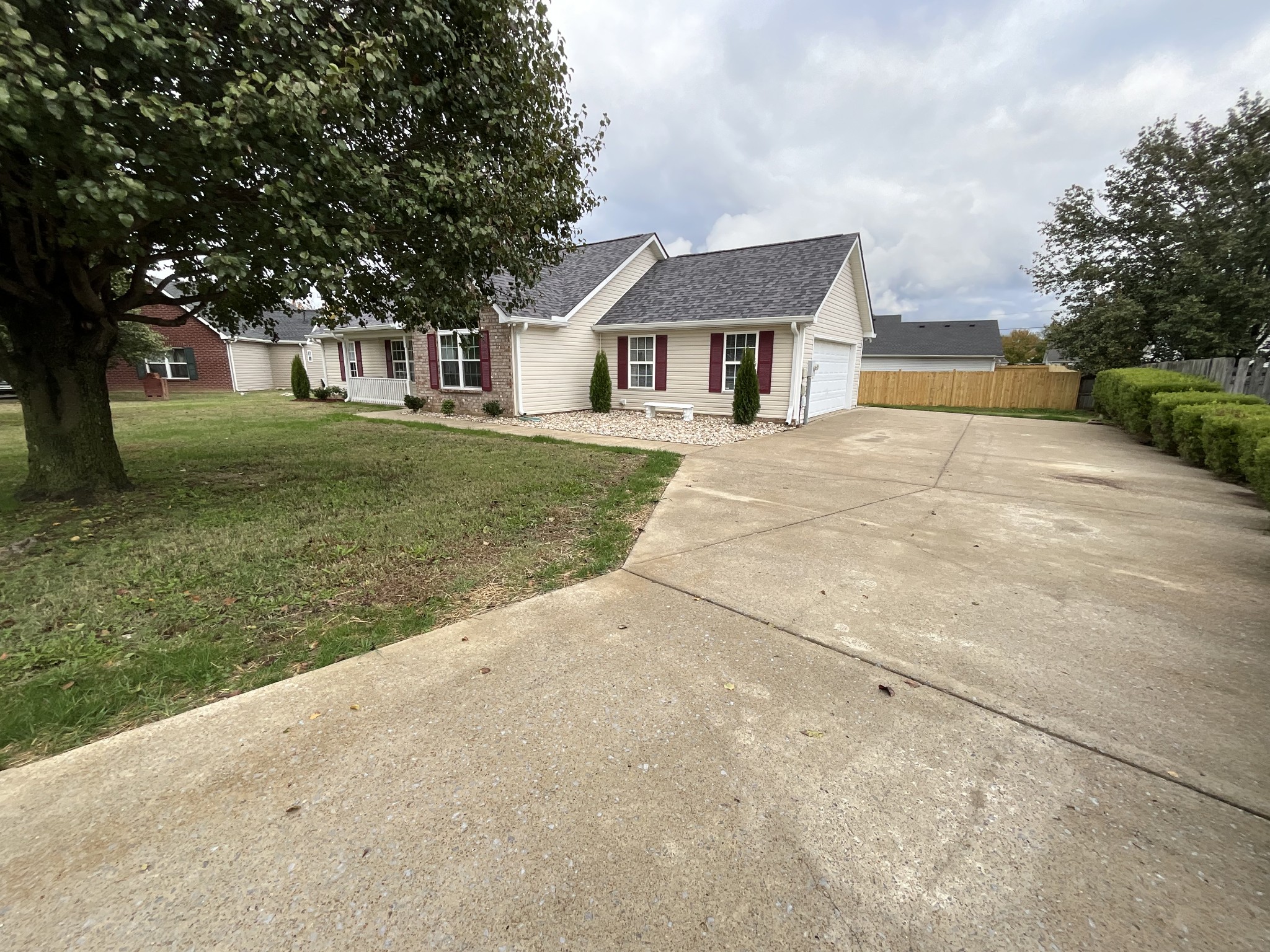2712 Pickards Point La Vergne TN 37086