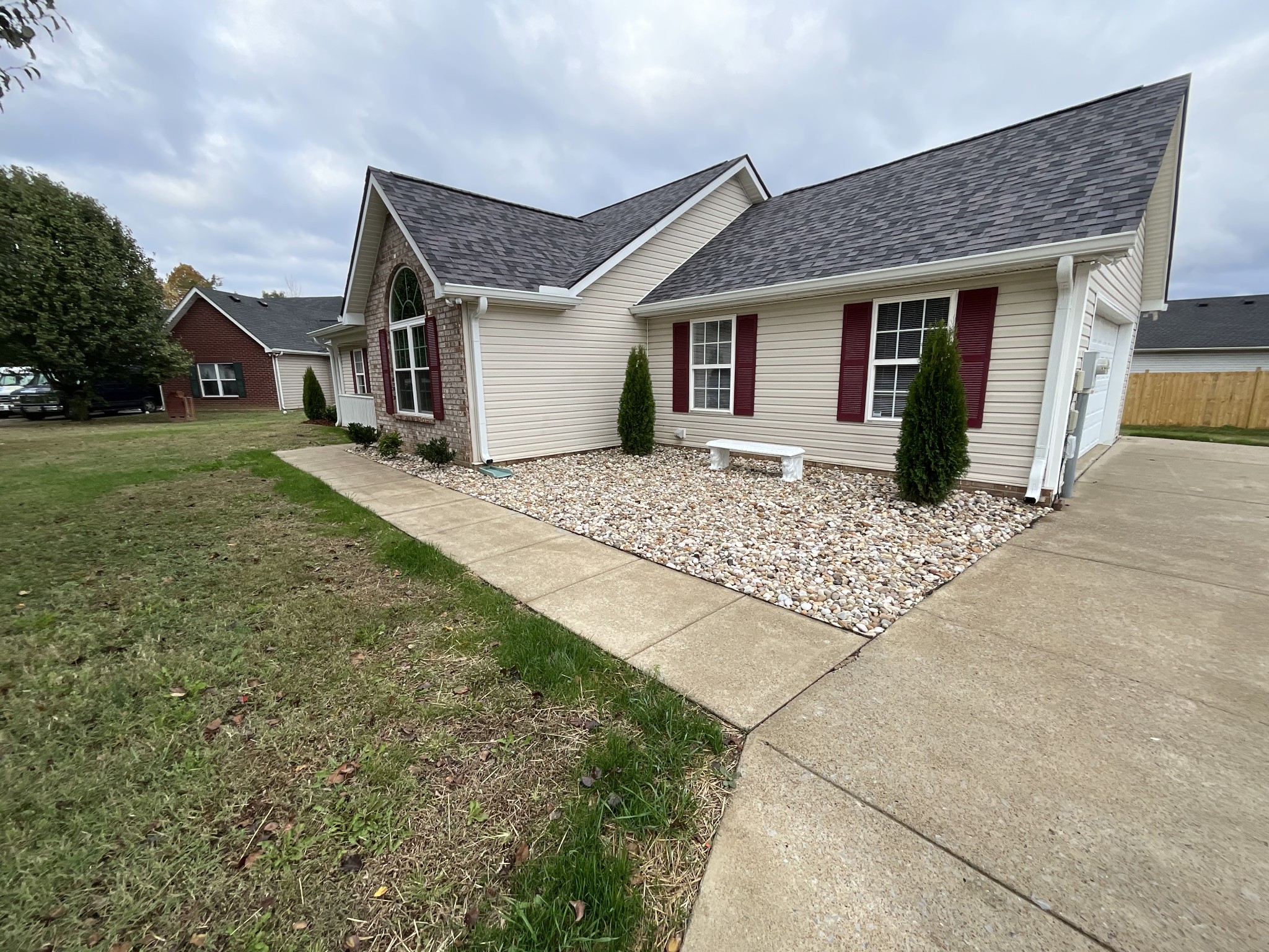 2712 Pickards Point La Vergne TN 37086