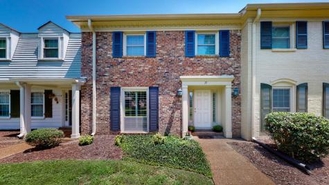 8207 Sawyer Brown Road Nashville TN 37221