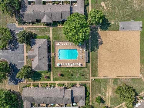 8207 Sawyer Brown Road Nashville TN 37221