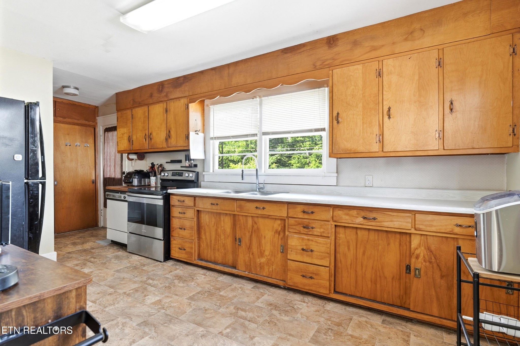 205 Kingston Street Lenoir City TN 37771