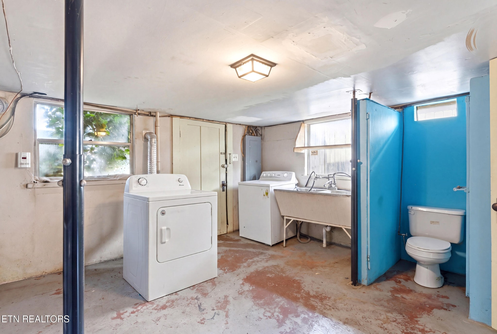 205 Kingston Street Lenoir City TN 37771