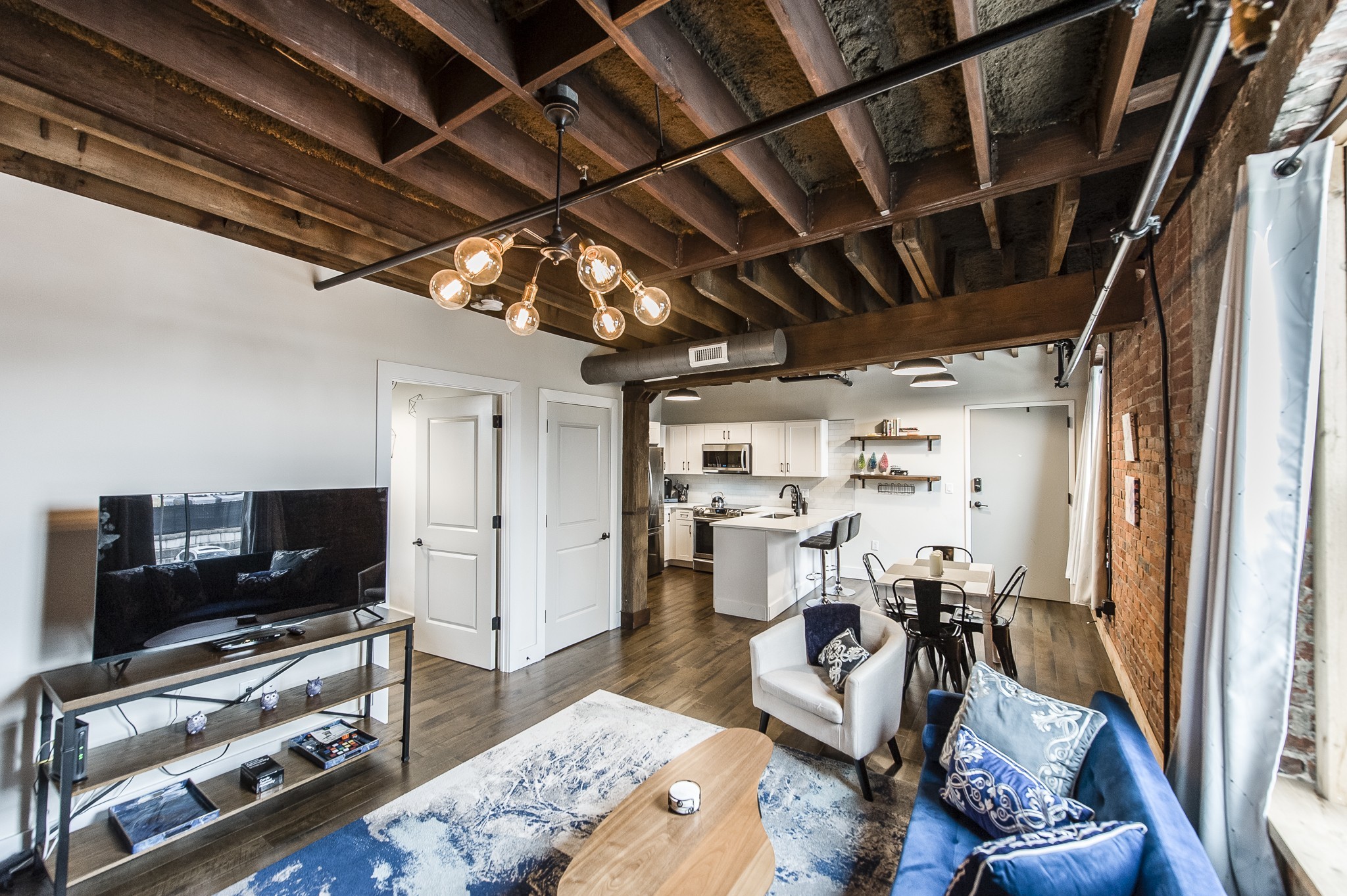 610 21st Ave, N Nashville TN 37203