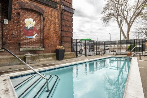 610 21st Ave, N Nashville TN 37203