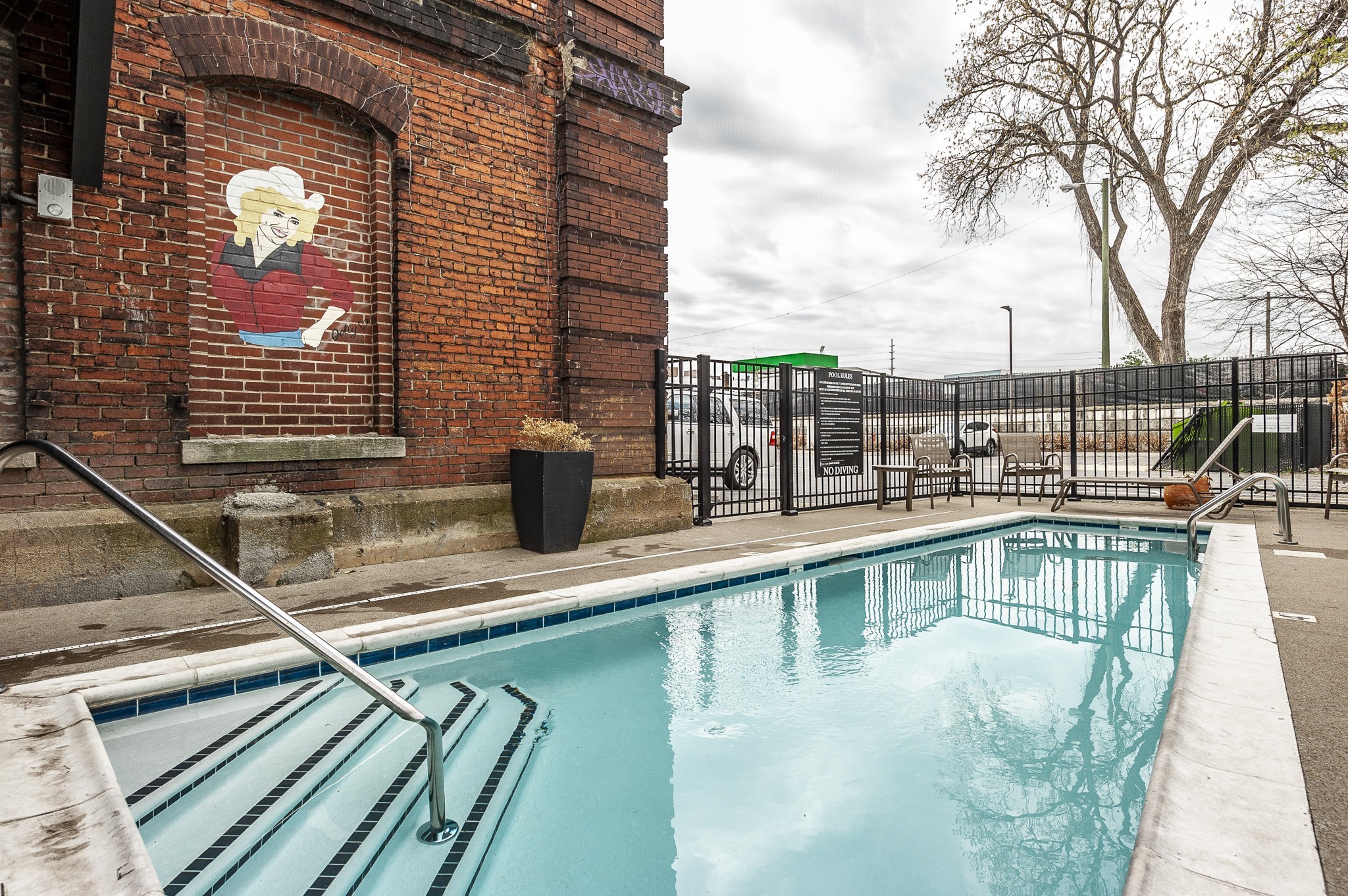 610 21st Ave, N Nashville TN 37203
