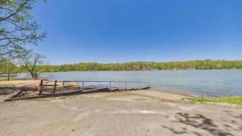 1024 Paradise Drive Murray KY 42071