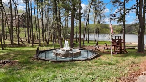 1024 Paradise Drive Murray KY 42071