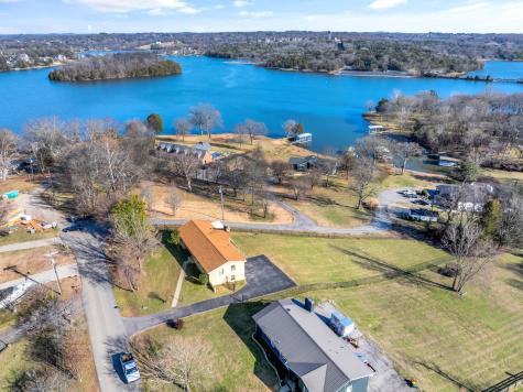 373 Green Harbor Road Old Hickory TN 37138