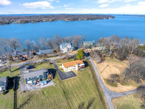 373 Green Harbor Road Old Hickory TN 37138