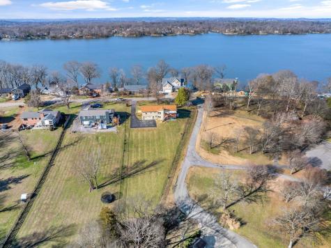 373 Green Harbor Road Old Hickory TN 37138