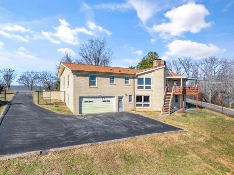 373 Green Harbor Road Old Hickory TN 37138