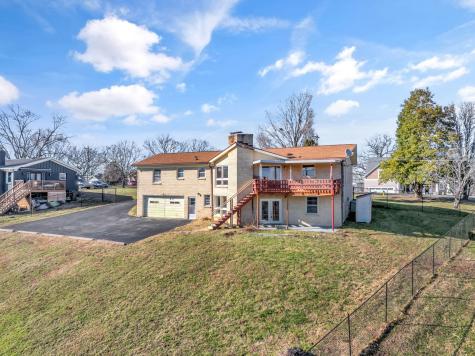 373 Green Harbor Road Old Hickory TN 37138