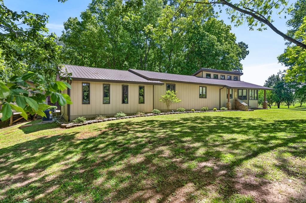 143 Griffintown Road Sparta TN 38583