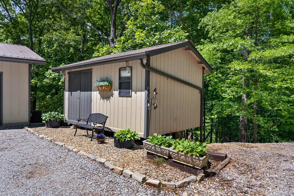 143 Griffintown Road Sparta TN 38583