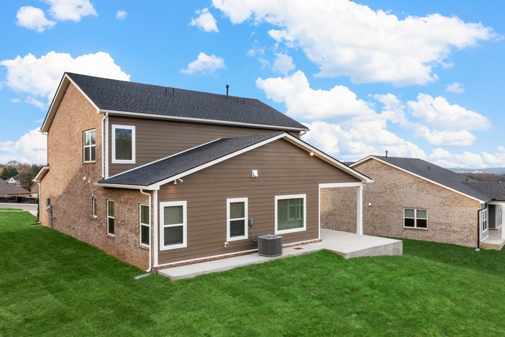 812 Hillock Trace Lebanon TN 37087