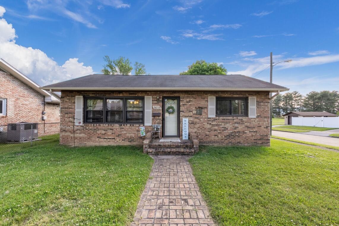 1605 Redwood Drive Kingsport TN 37664