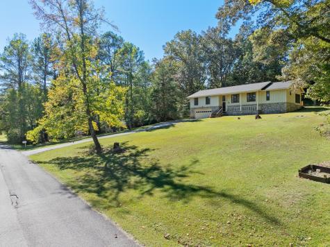 326 Dogwood Drive Decaturville TN 38329