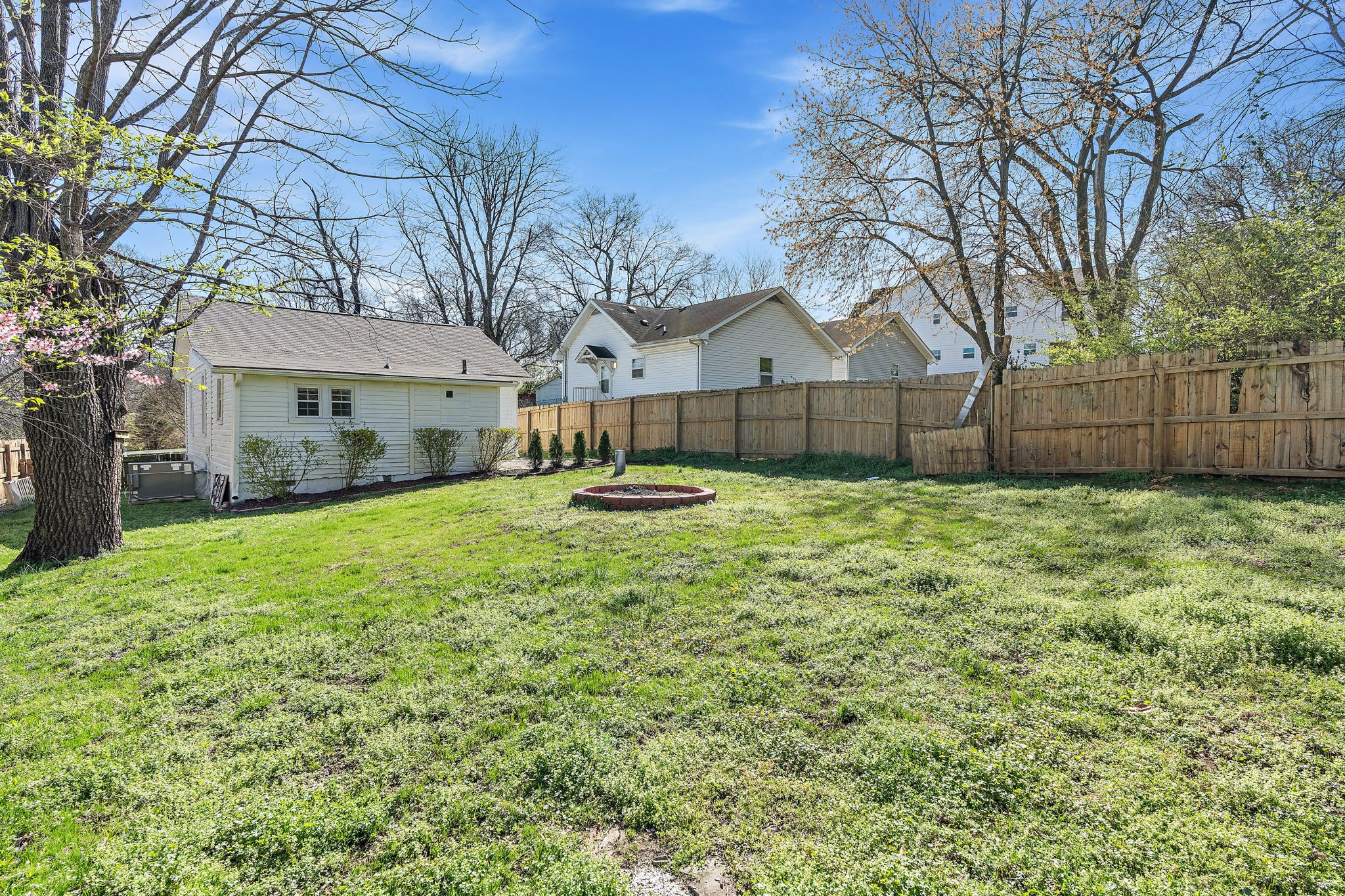 2233 Grandview Avenue Nashville TN 37211