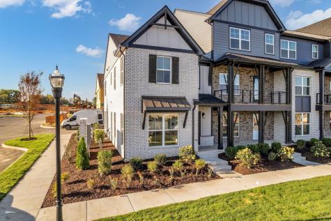618 Granbury Pvt Drive Hendersonville TN 37075