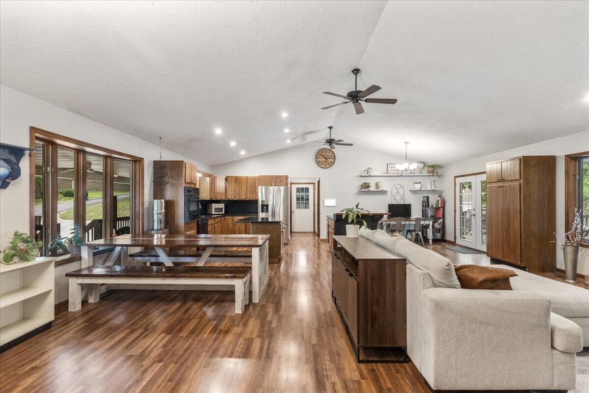 400 Mapleton Drive, NW Cleveland TN 37312