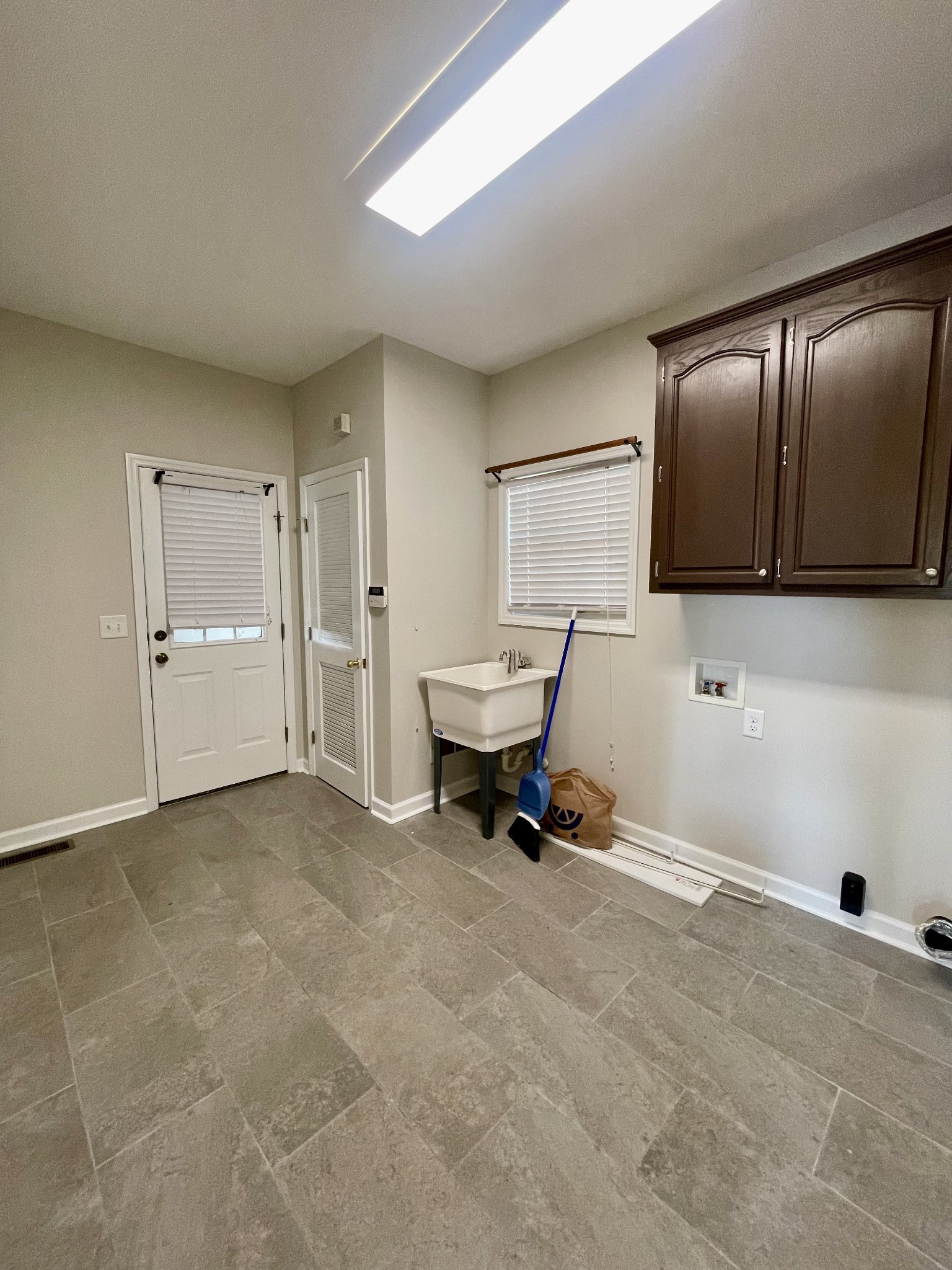 40 Harding Road Leoma TN 38468