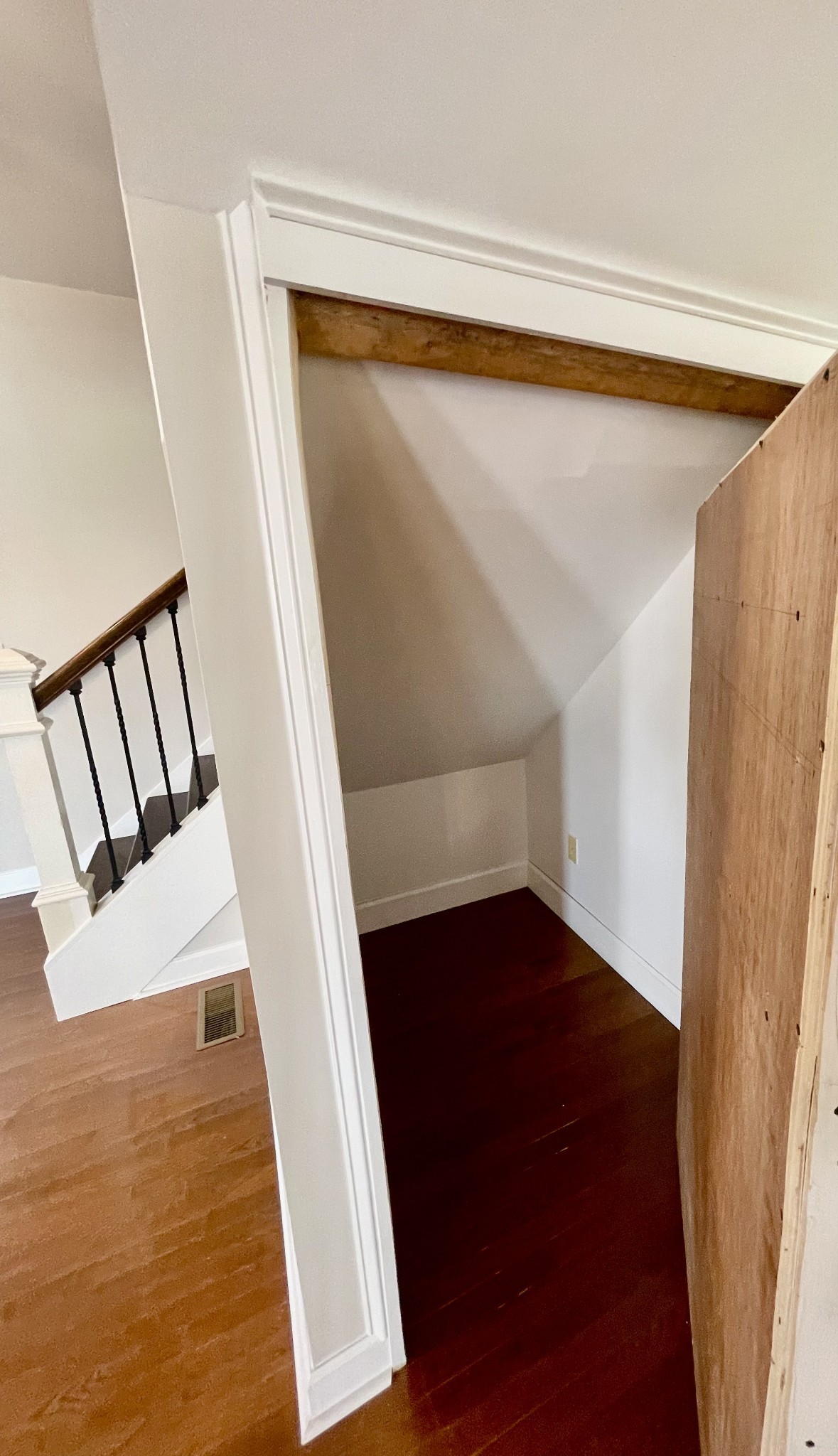 40 Harding Road Leoma TN 38468