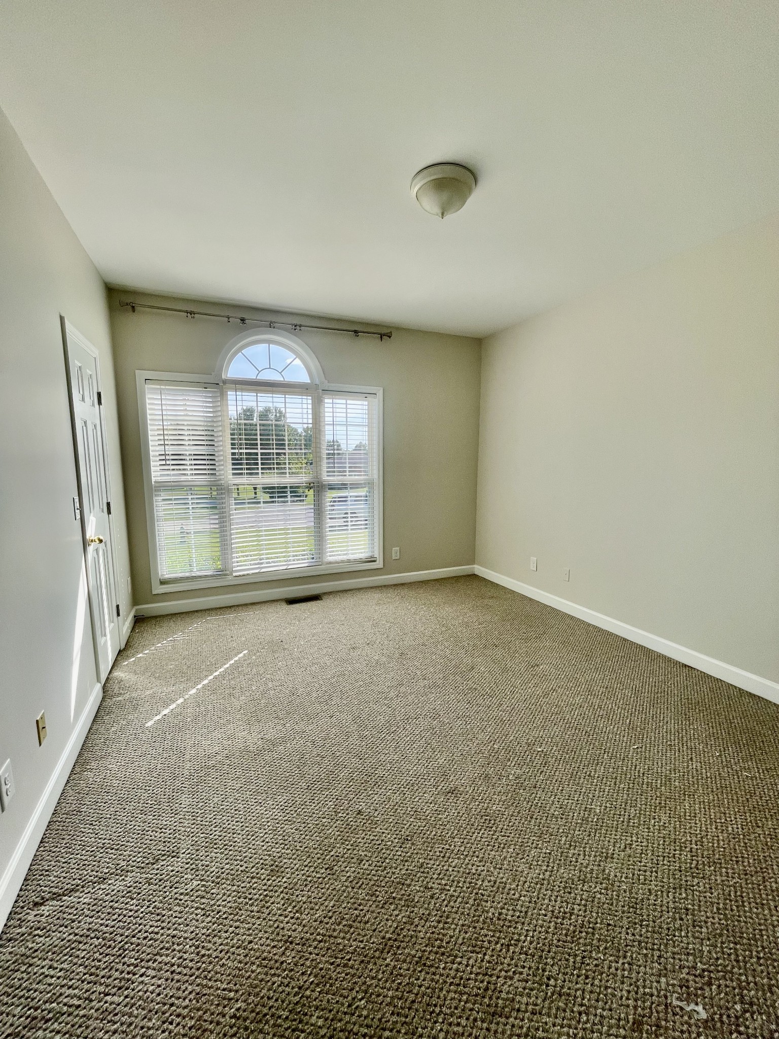 40 Harding Road Leoma TN 38468