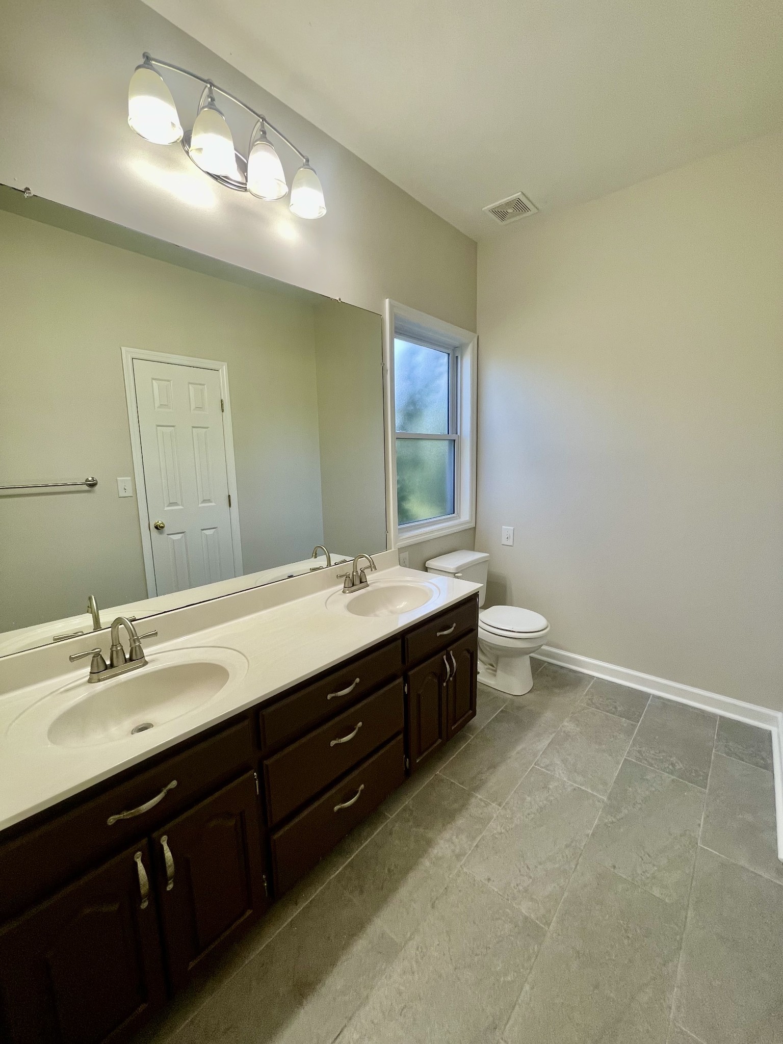 40 Harding Road Leoma TN 38468
