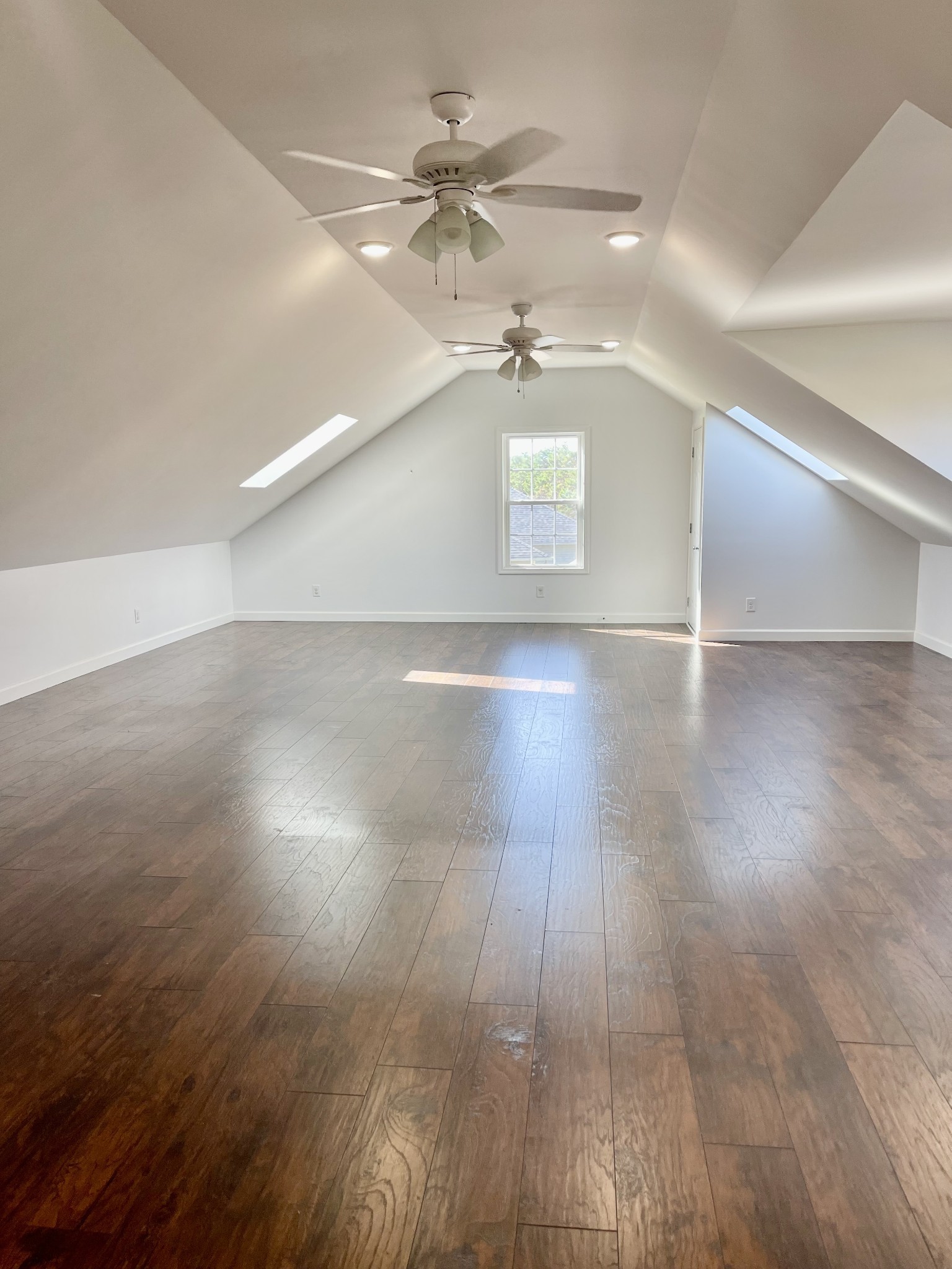 40 Harding Road Leoma TN 38468