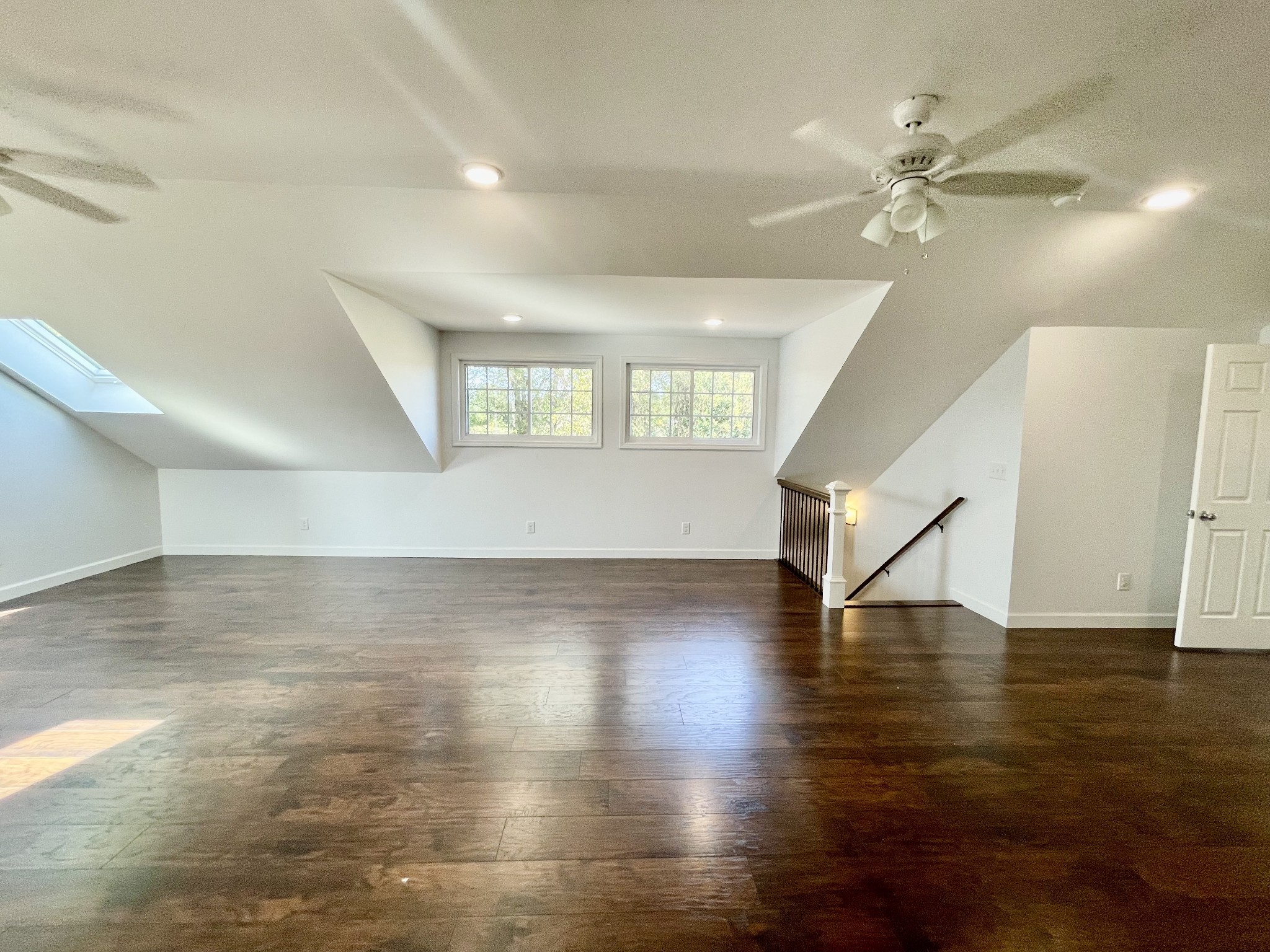 40 Harding Road Leoma TN 38468