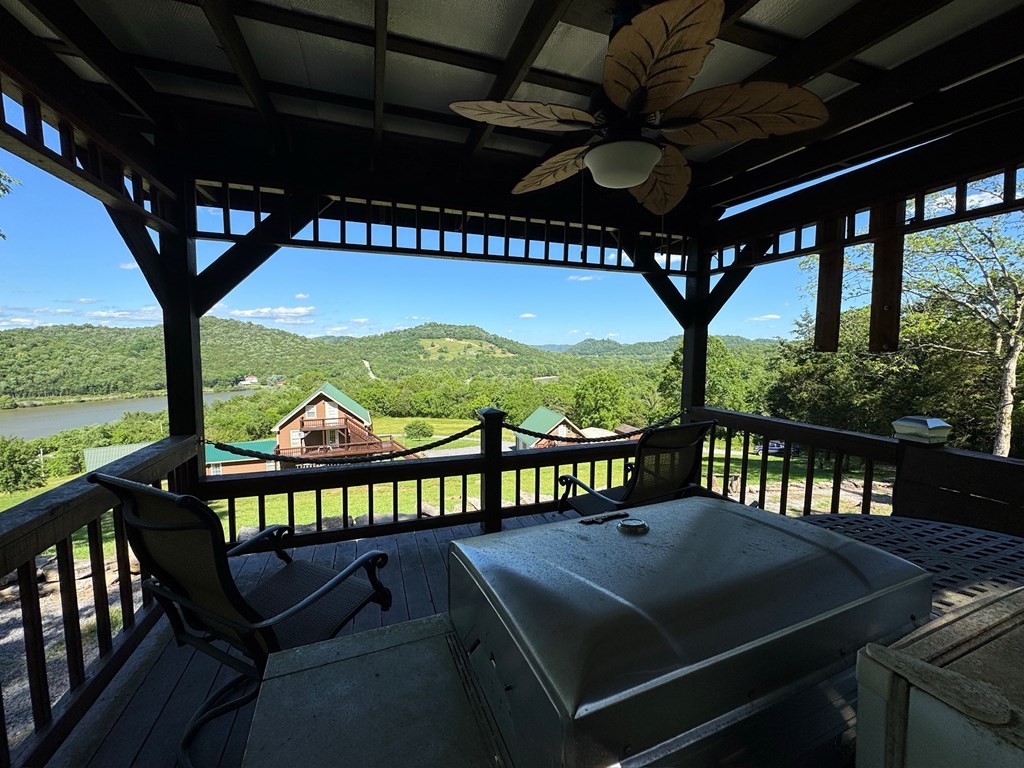 213 Richardson Hollow Lane Gainesboro TN 38562