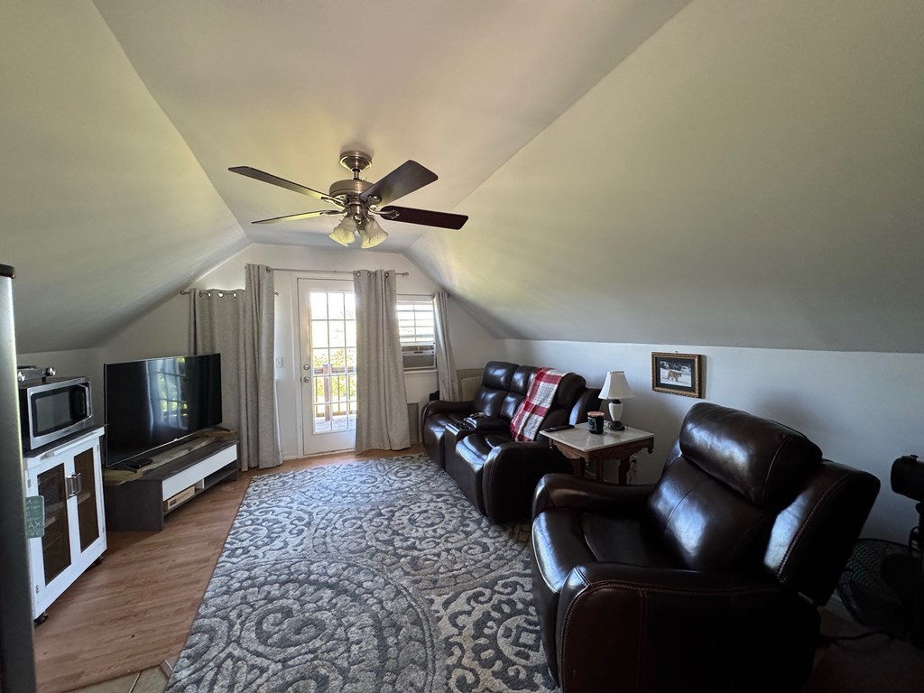 213 Richardson Hollow Lane Gainesboro TN 38562