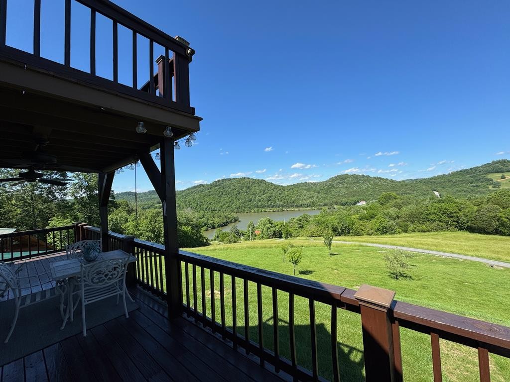 213 Richardson Hollow Lane Gainesboro TN 38562