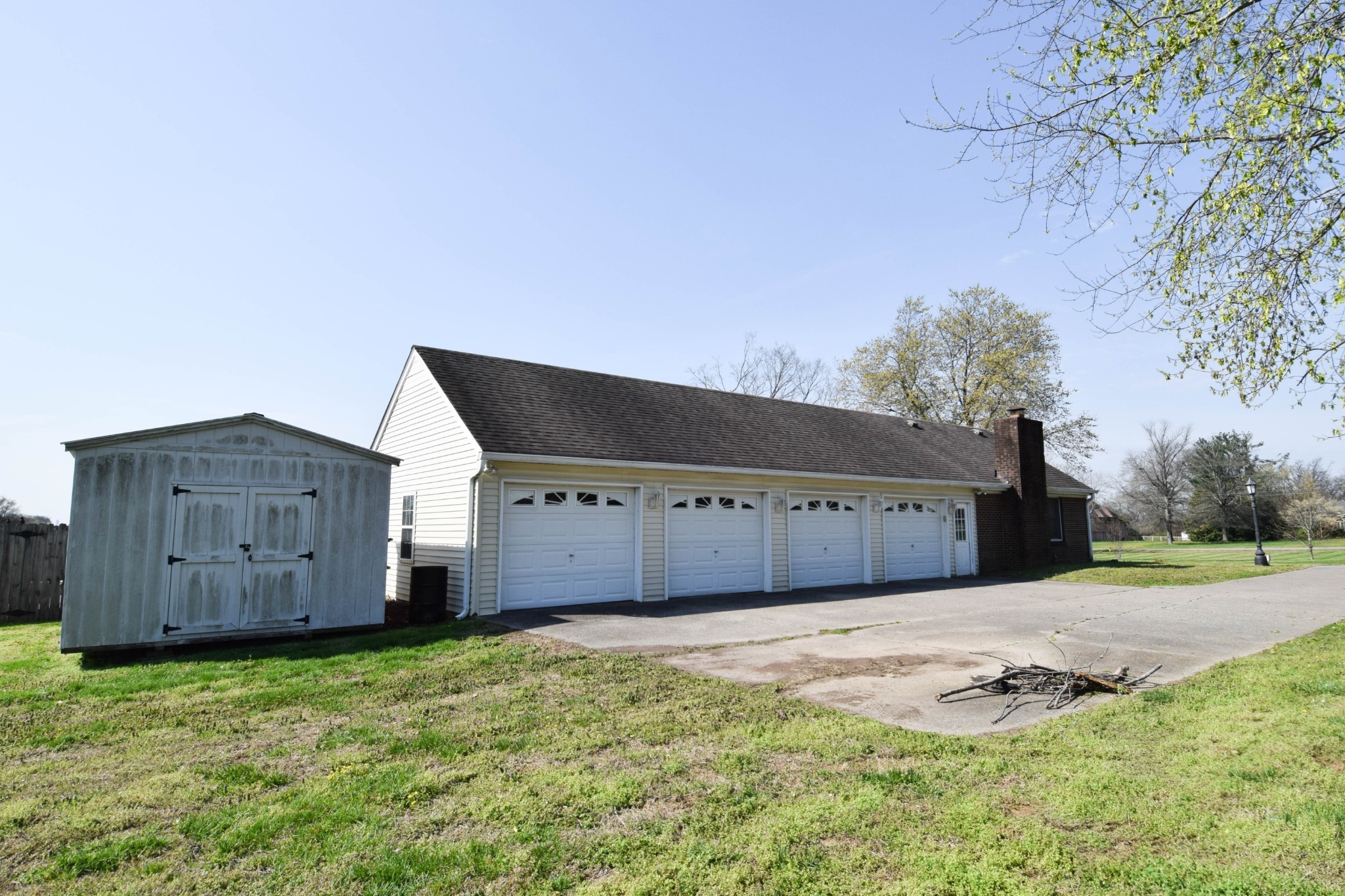 1059 Robertson Road Gallatin TN 37066