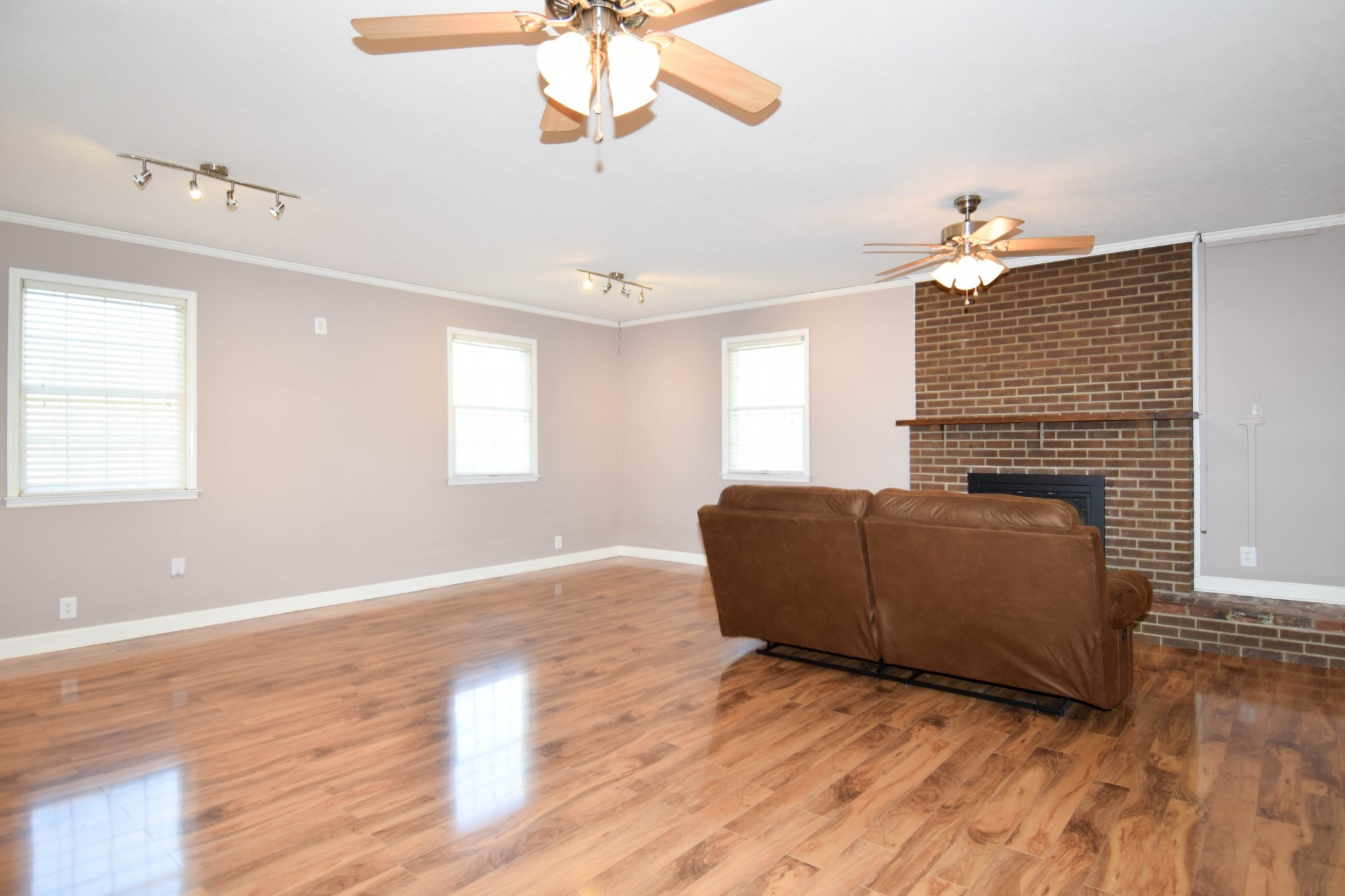 1059 Robertson Road Gallatin TN 37066