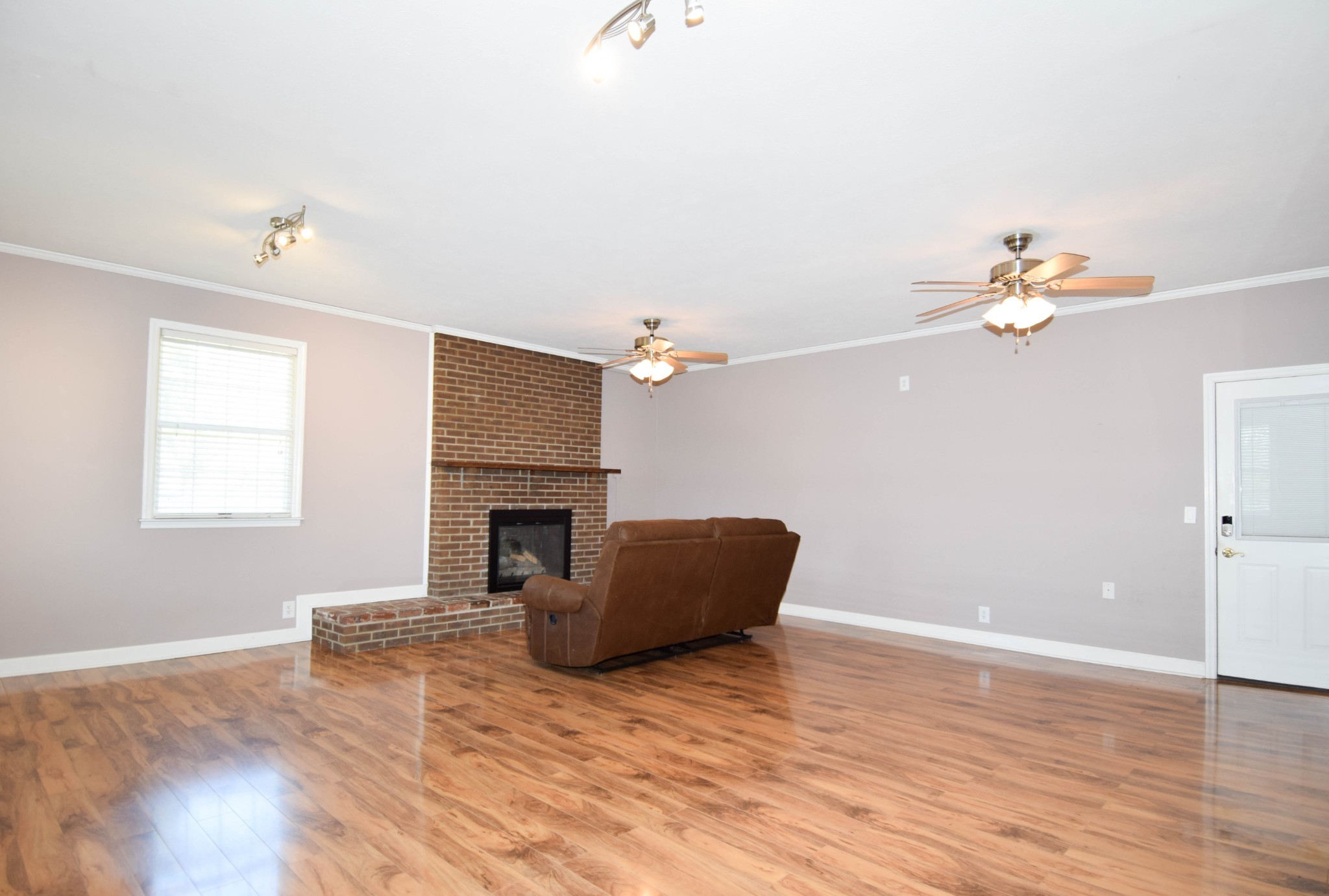 1059 Robertson Road Gallatin TN 37066