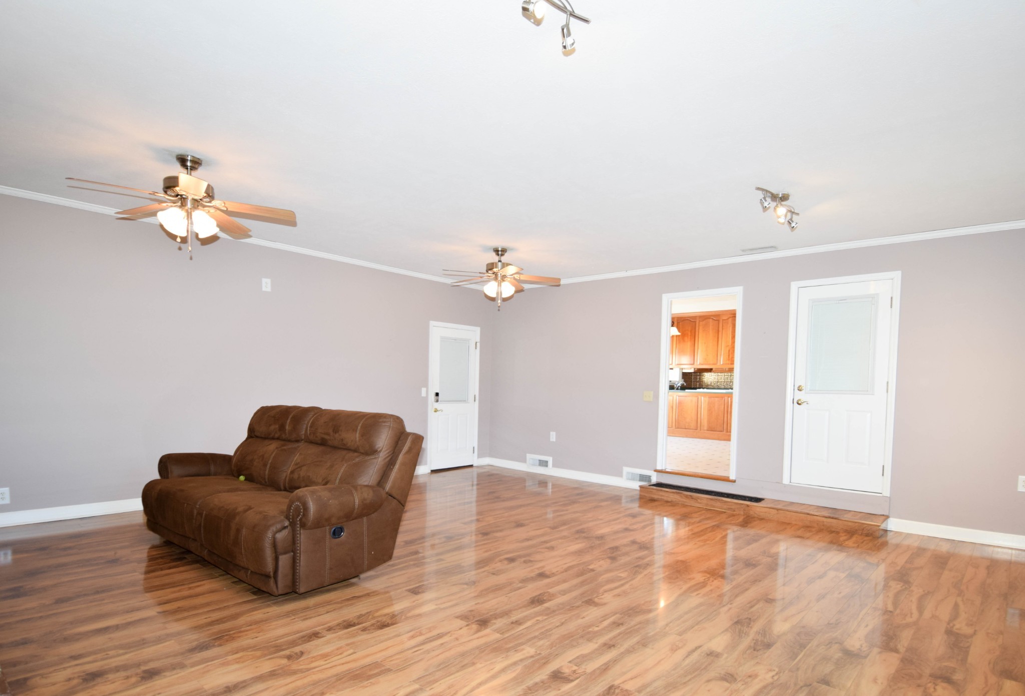 1059 Robertson Road Gallatin TN 37066